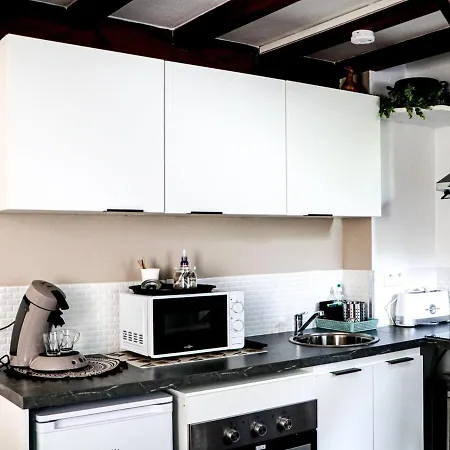 Semesterbostad Little House